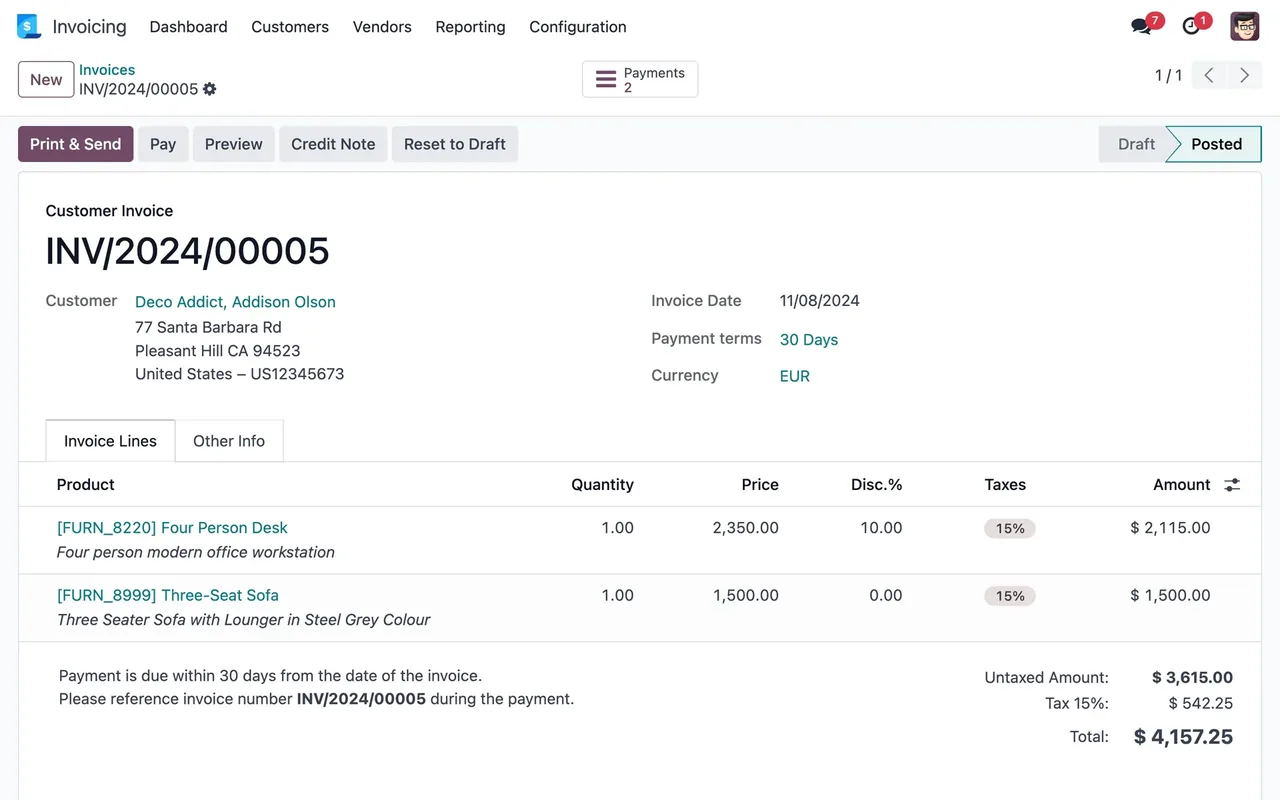 A posted customer invoice in Hungarian forints, shown in the Hungarian-language Odoo interface using demo data